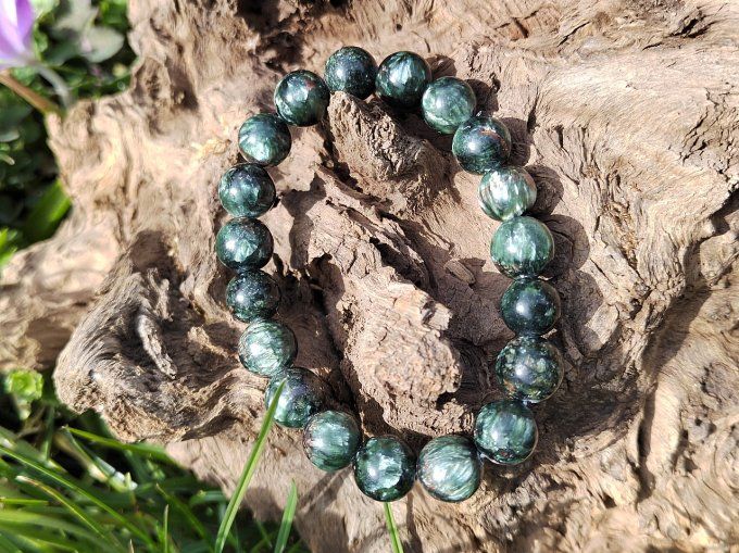 SERAPHINITE